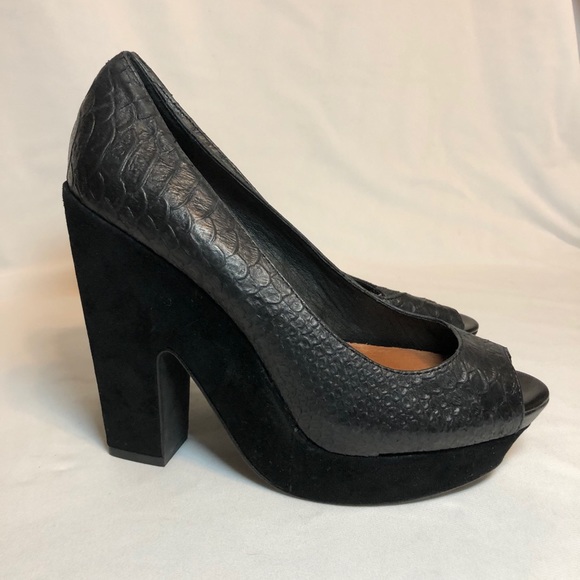 Steven by Steve Madden Noizey Platform Pumps - Picture 3 of 14